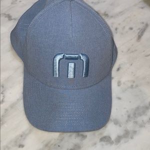 Travis Matthew hat